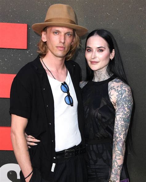 is jamie campbell bower married.